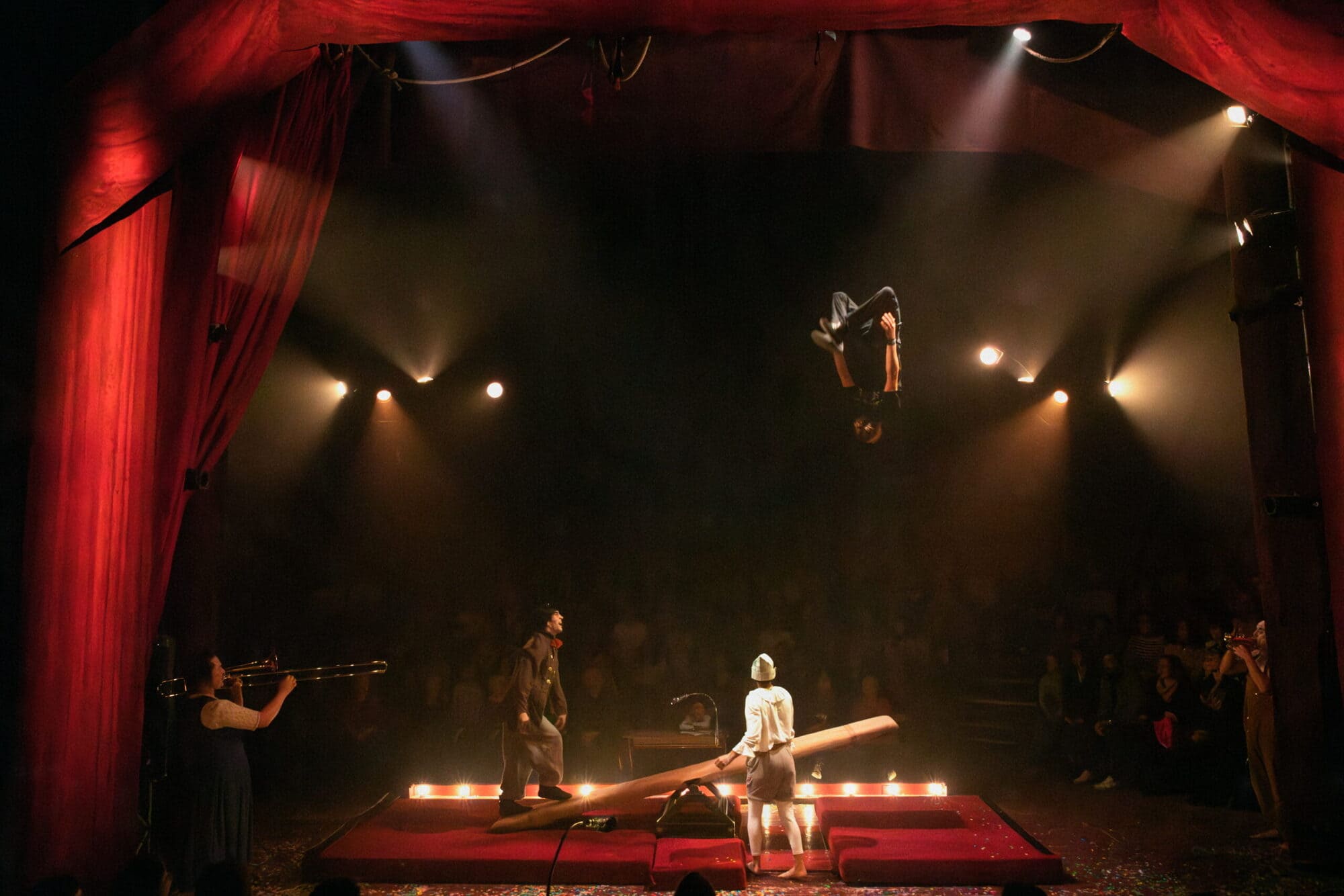 Hourvari © Ryo Ichii